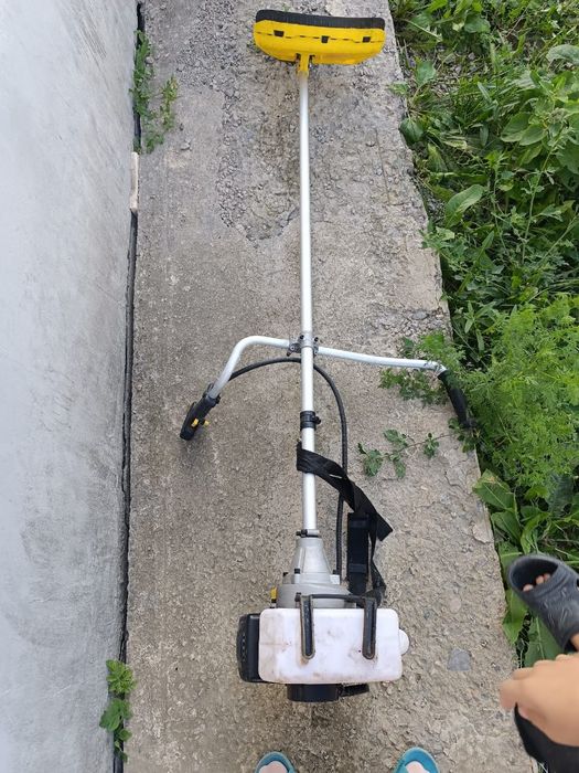 Косилка в бензине