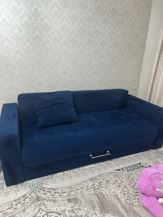 Продам диван в хорошем состоянии