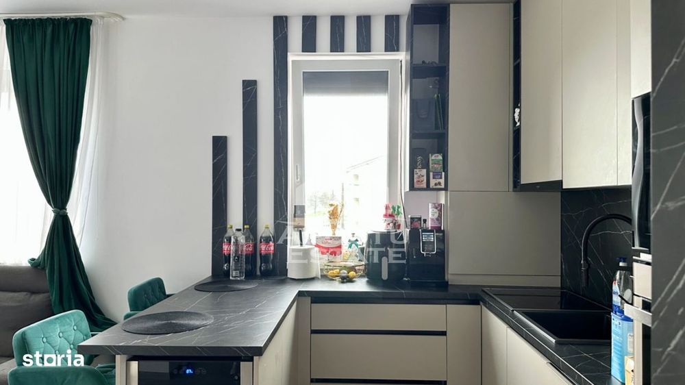 Apartament de vanzare cu 3 camere, etajul intai, Dumbravita