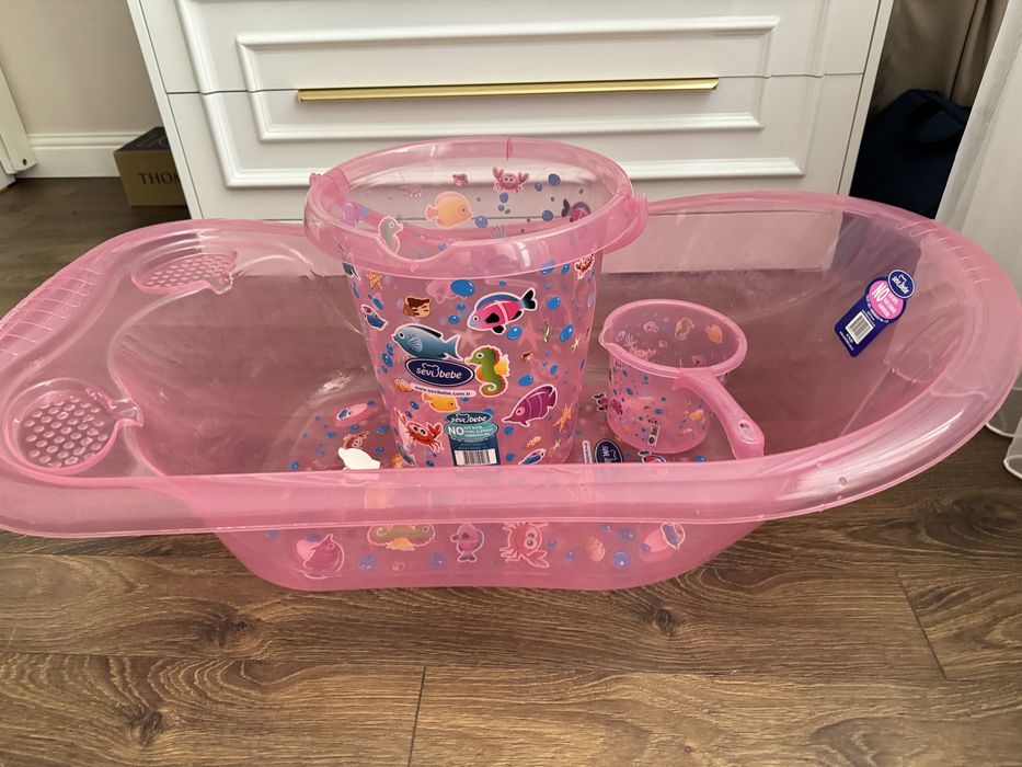 Продам ванночку детскую