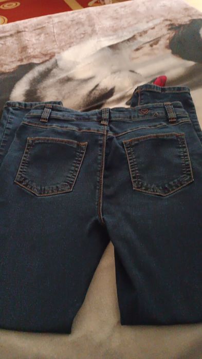Blugi skinny damă
