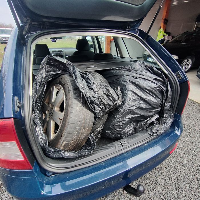 Skoda Octavia benzina 1 6 an2013 cu dotări perfecta stare ieftin GARAN