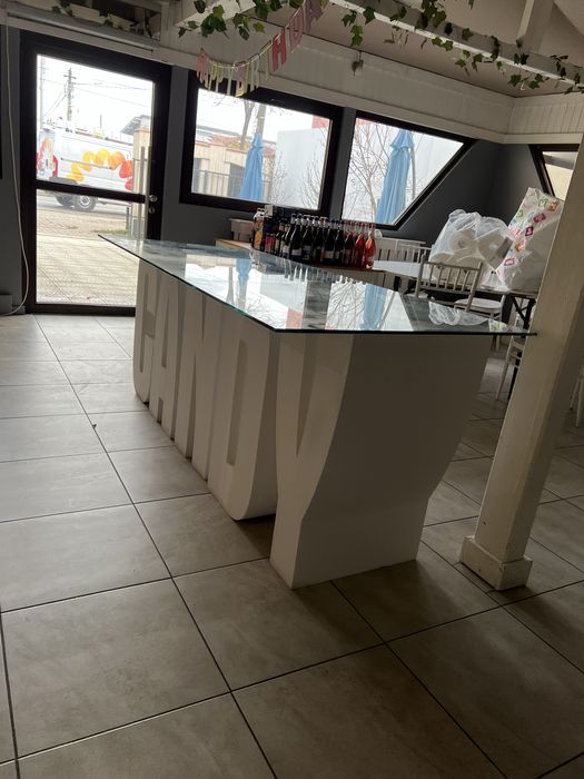 Masa Candy Bar stare perfecta