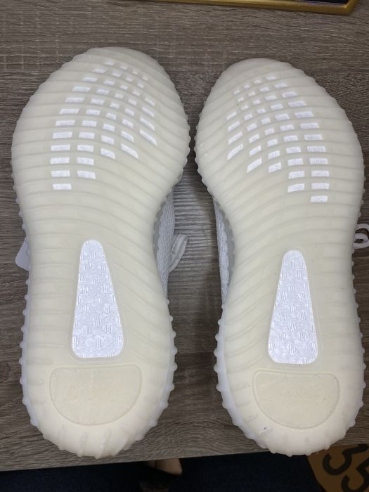 Yeezy 350v2 Triple White