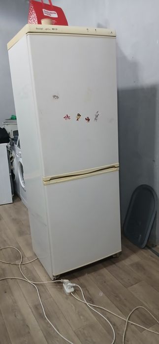 Продам холодильник