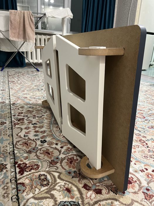 Складной стол для ноутбука