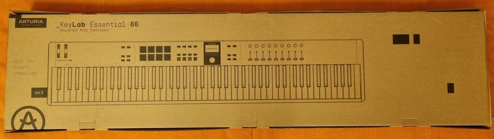 Controller MIDI Arturia Keylab Essential 88