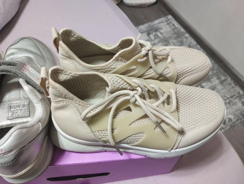 Adidași fetiță măr 35 lot
