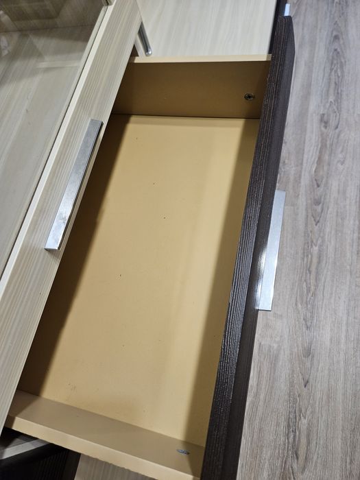 Продам гостиную мебель