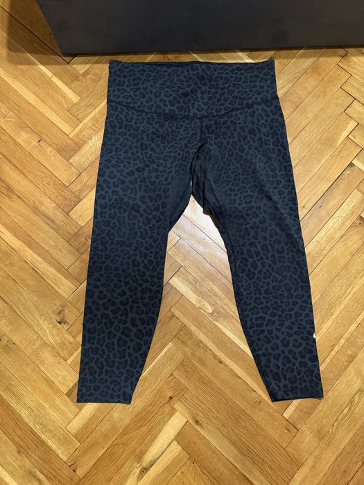 Панталон nike и подарък клин nike