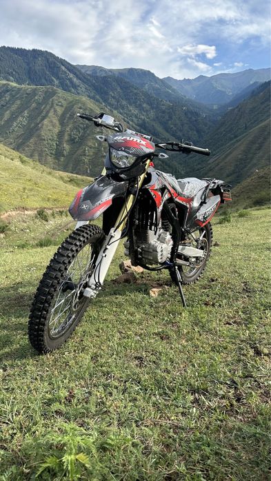 Bam X. X-77.  250 куб Эндуро