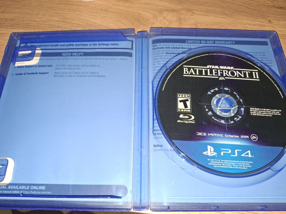 Диск для Playstation 4 Battlefront 2 Star Wars God of War Ragnorok