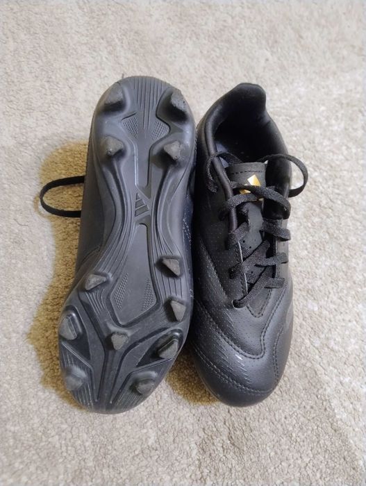 Ghete de fotbal Adidas Predator