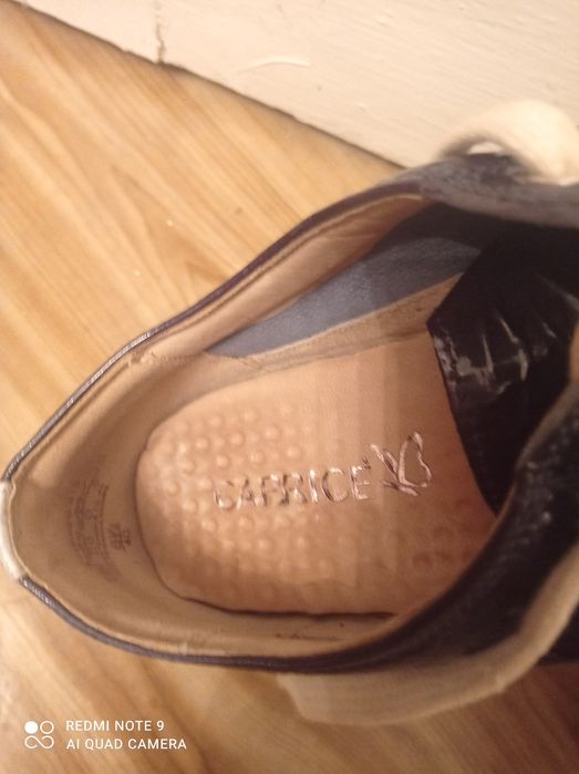 Сникърси, маратонки Capriz и Daris