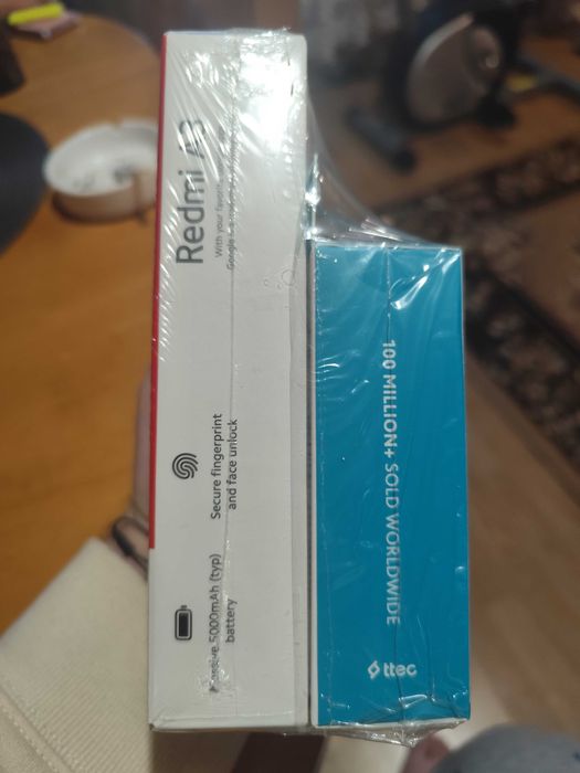 Телефони Redmi A3 4 броя със слушалки