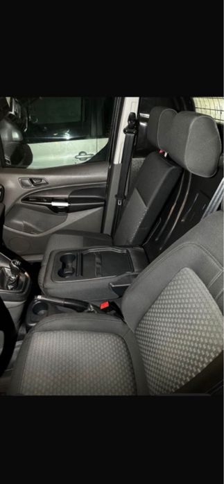 Vând Ford Transit Connect 2019
