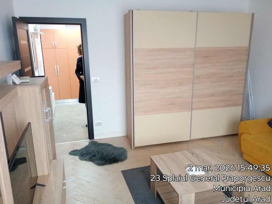 Dau in chirie apartament 1 camera centru, str. Praporgescu