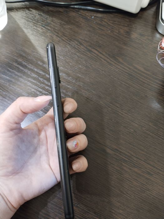 Продам смартфон Huawei Mate 10 lite