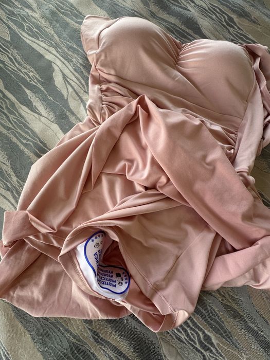 Продам новый купальник