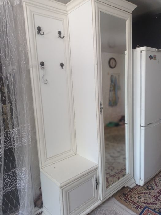 Продам прихожая  белорусь