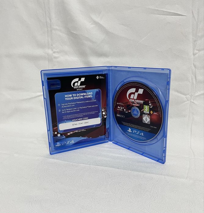 Vand 3 jocuri ps4
