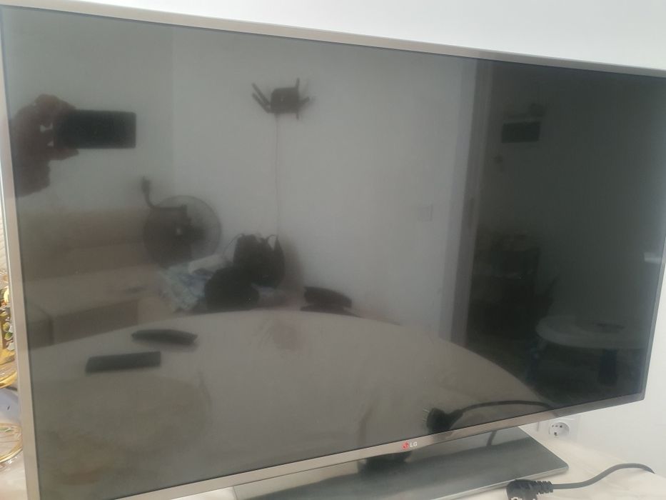 Срочно продам LG телевизор