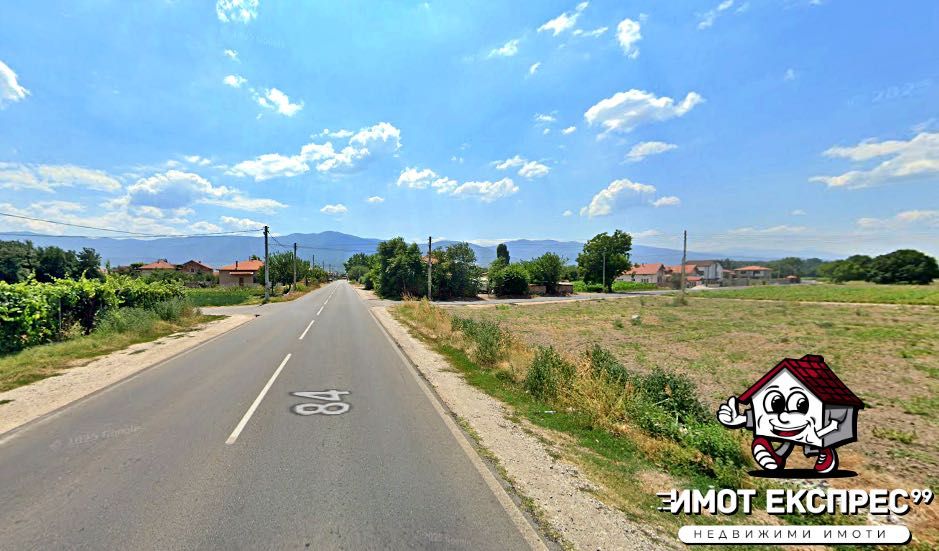 Парцел 1509кв.м УПИ за къща, със сонда за вода, на асфалт, с.Братаница