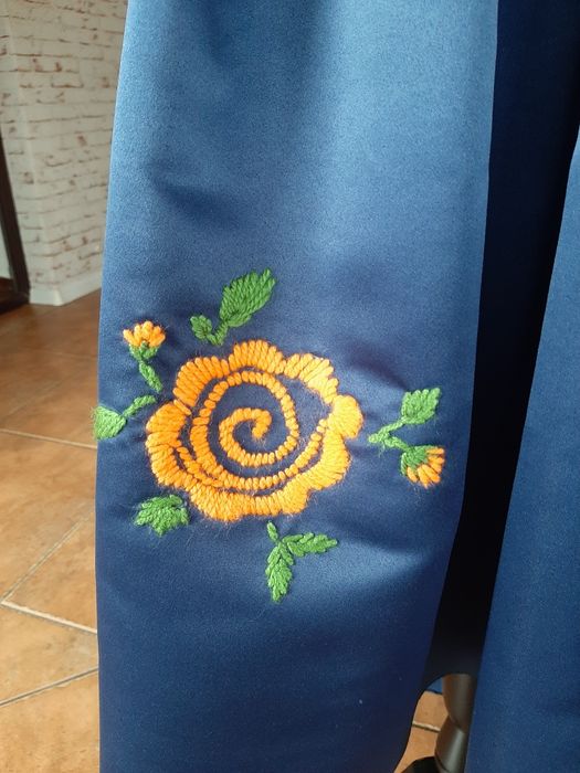 Rochie elegantă,brodată manual în stil Mathilde,