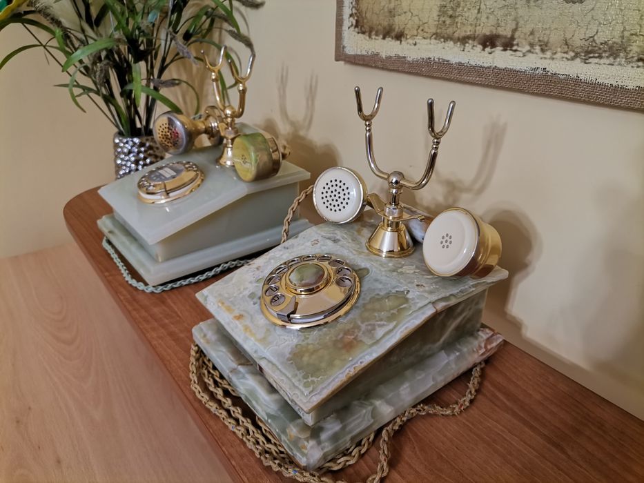Старинен ретро домашен телефон POST DFeAp 302 от бронз и мрамор