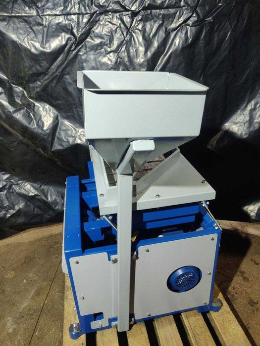 Машина за почистване на зърно WT 0.3