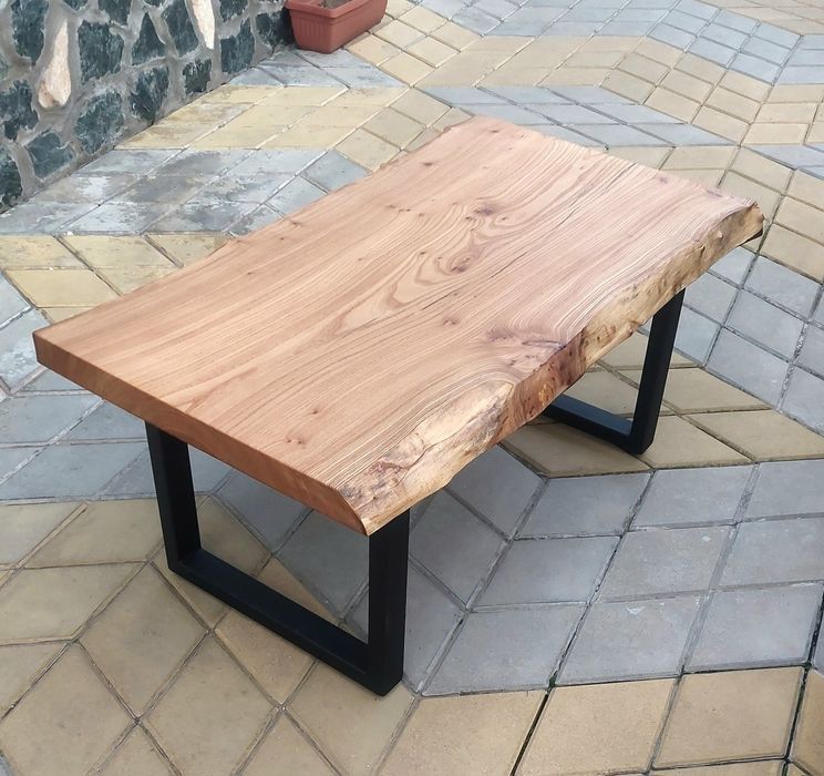 Холна маса . ...