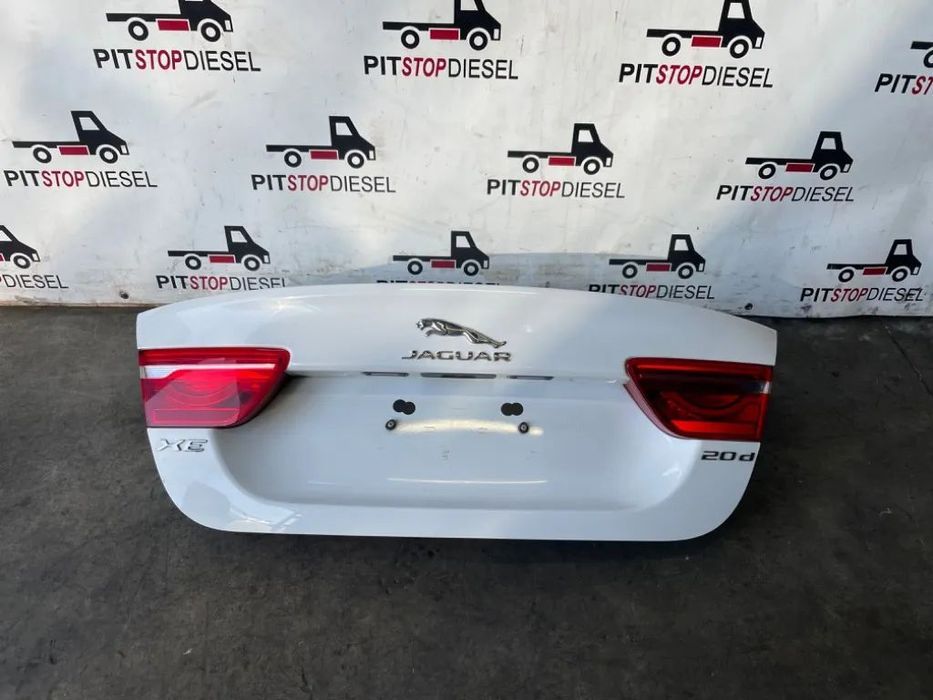 capota portbagaj  jaguar xe  2015 2016 2017 2018 2019 2020 2021