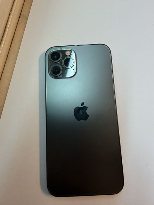 Iphone 12 pro baterie 80%