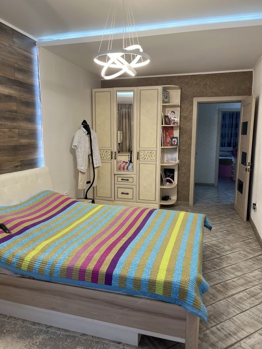 Продам 3-х комнатную квартиру