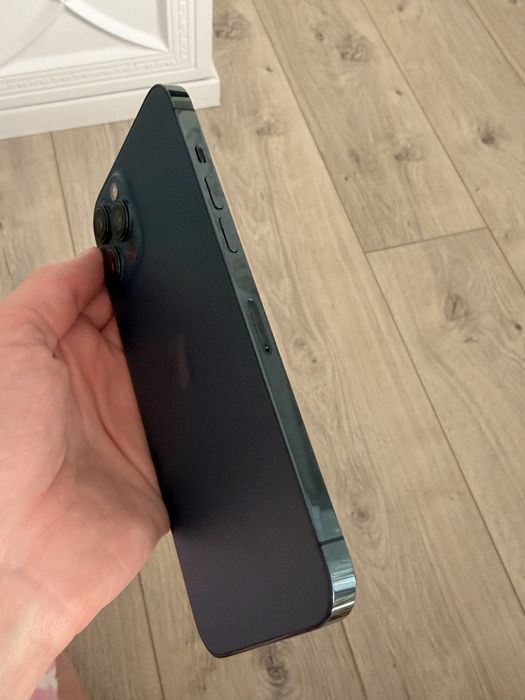 Продам айфон 12 pro max