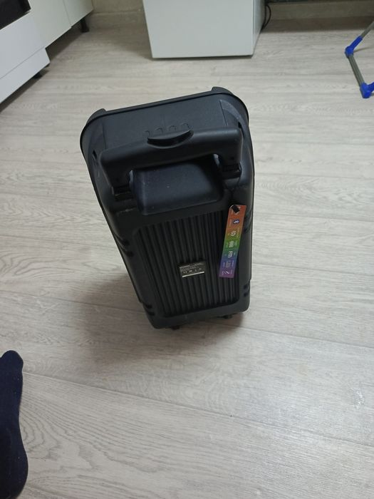 Продам музыкальную колонку