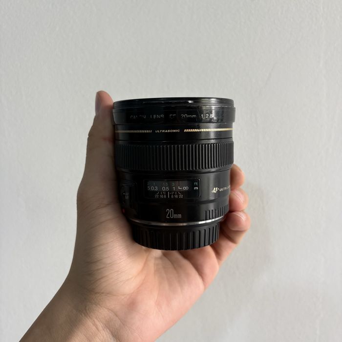 Объектив Canon 20 мм - 2.8F Fix