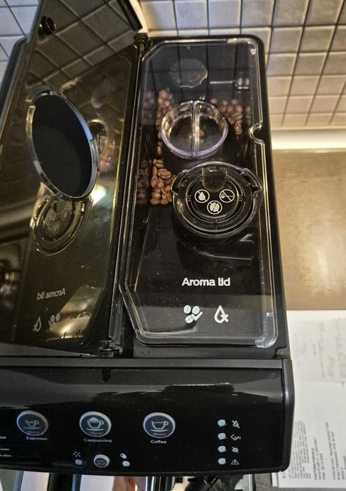 Espressor automat Philips Seria 3000 si Bonus