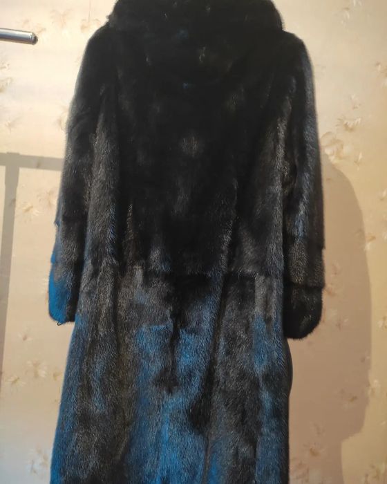 Норковая шуба с капюшоном