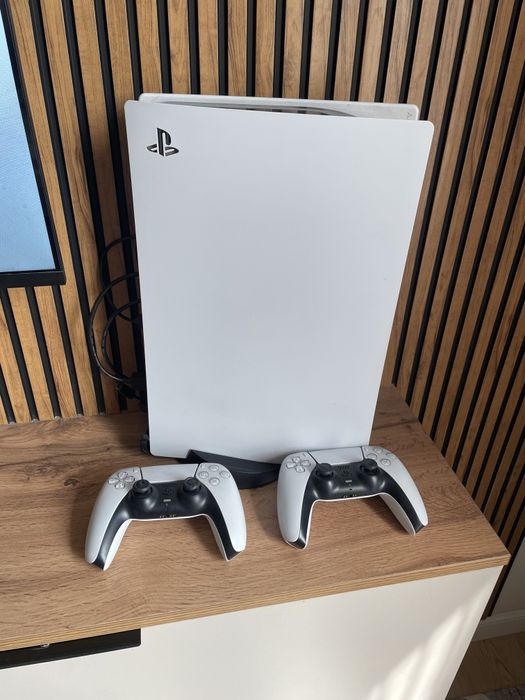 Продам PS5 (Playstation 5)