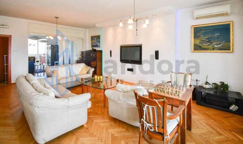 Четиристаен апартамент под наем в кв. Оборище