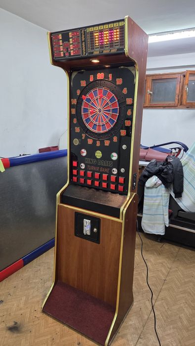 Продавам професионален  Дартс почти  нов.