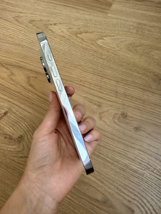 Продам IPhone 14 pro - 512 гб.