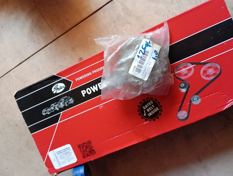 Ремкомплект ГРМ "Gates" на Гранта