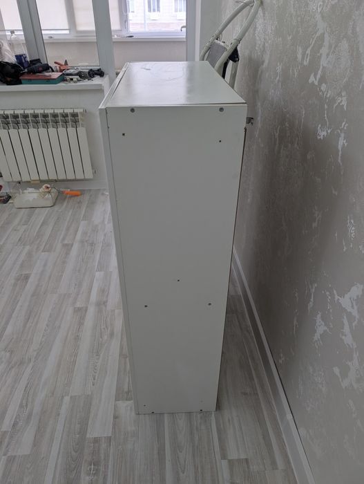 Кухонный навесной шкаф