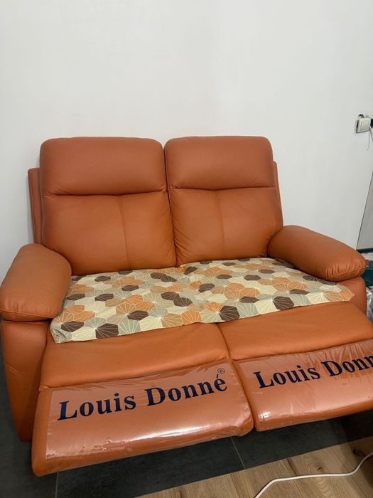 Диван двухместный