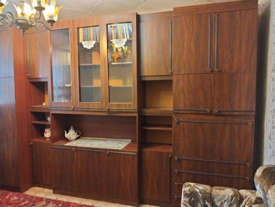 Отдам за шеколадку мебель самовывоз