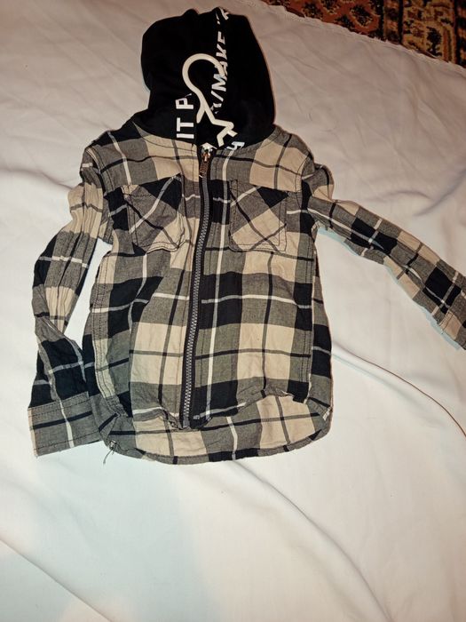 Vând cămășuțe copi 92/98