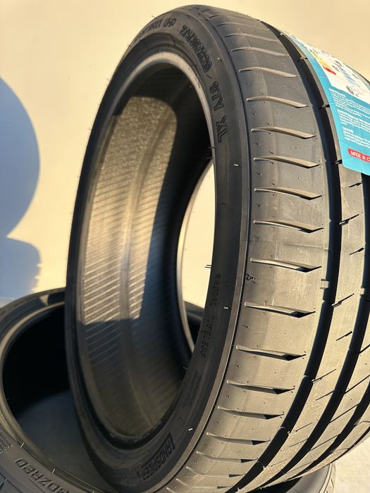 Летен Спорт Пакет LANDSPIDER 245/35R20 275/30R20  2453520  2753020