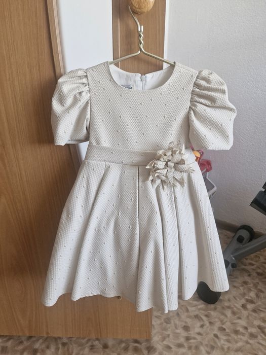 Продам нарядное платье